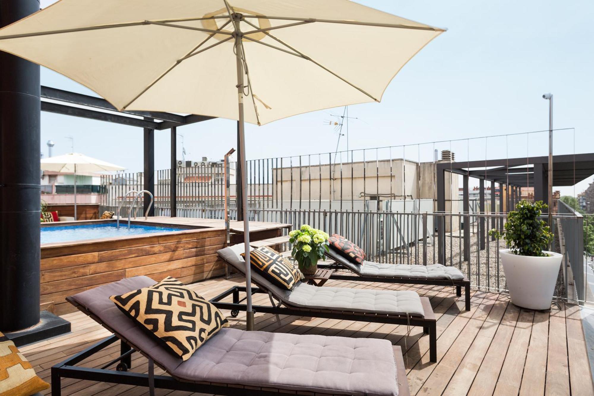 My Space Barcelona Pool City Center Exterior foto